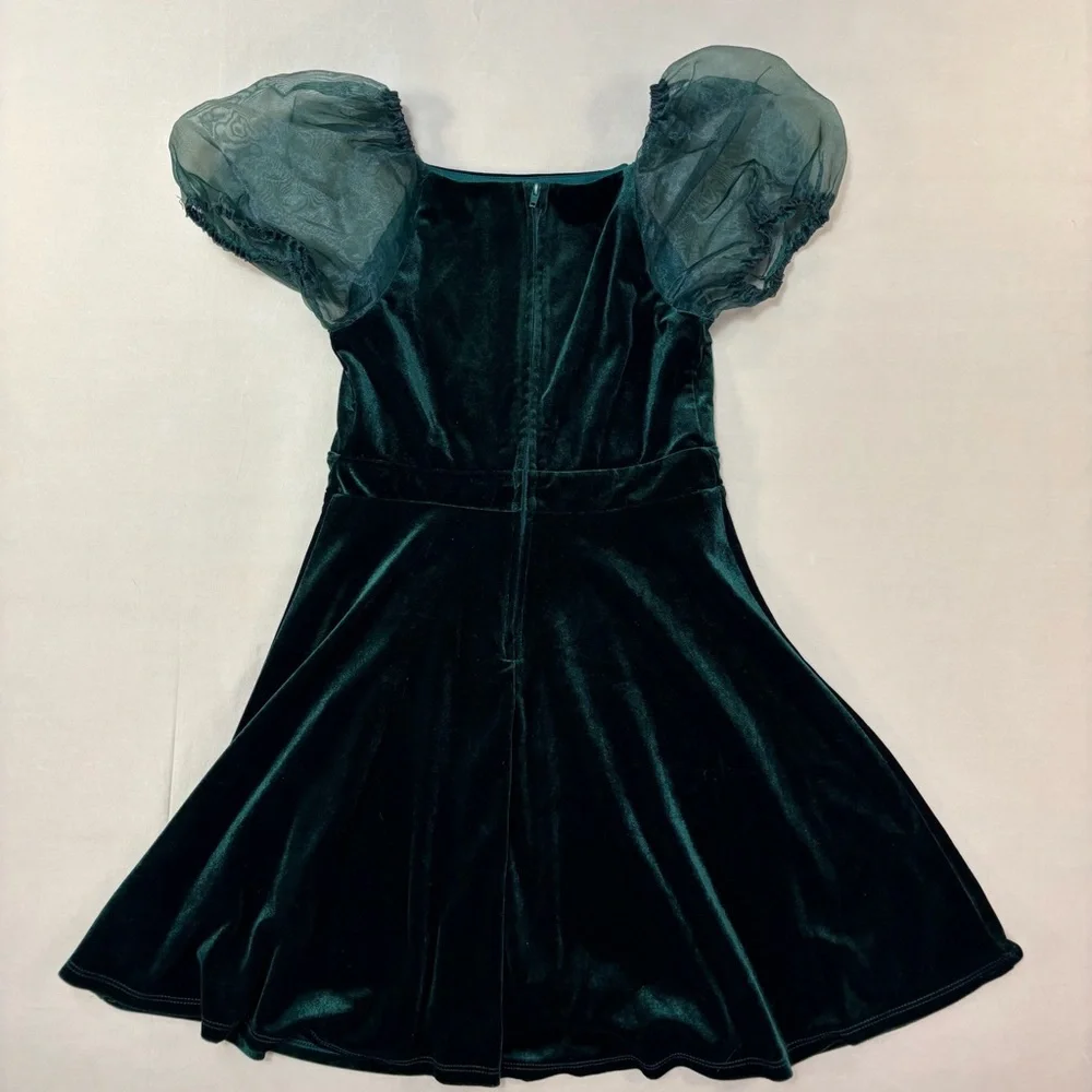 Zunie Dark Emerald Green Velvet Girls Dress with Sheer Puff Sleeves Size 10